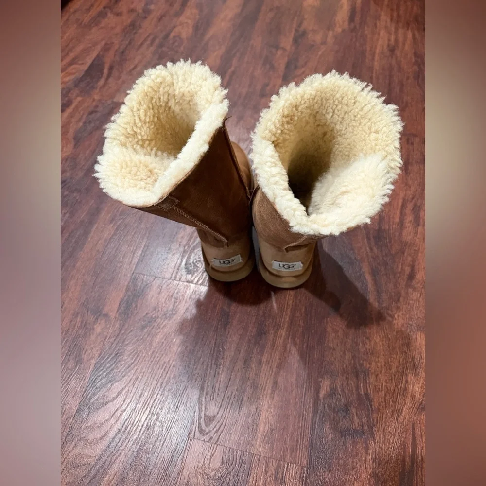UGG Tall Bailey Button Chestnut Brown Boots Womens Size 5